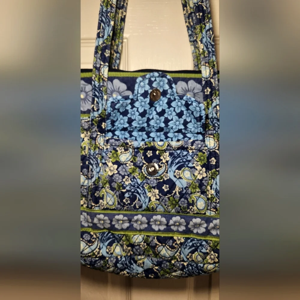 Debra Grogan Design Quilted Floral Purse